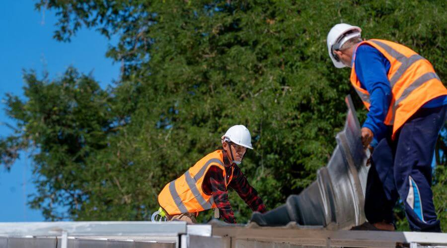Expert Emergency Roof Repairs services in Harbert, MI